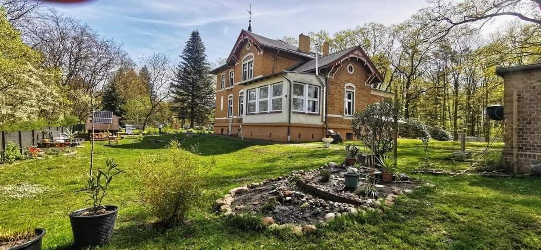 Villa Familyandbike Neupetershain